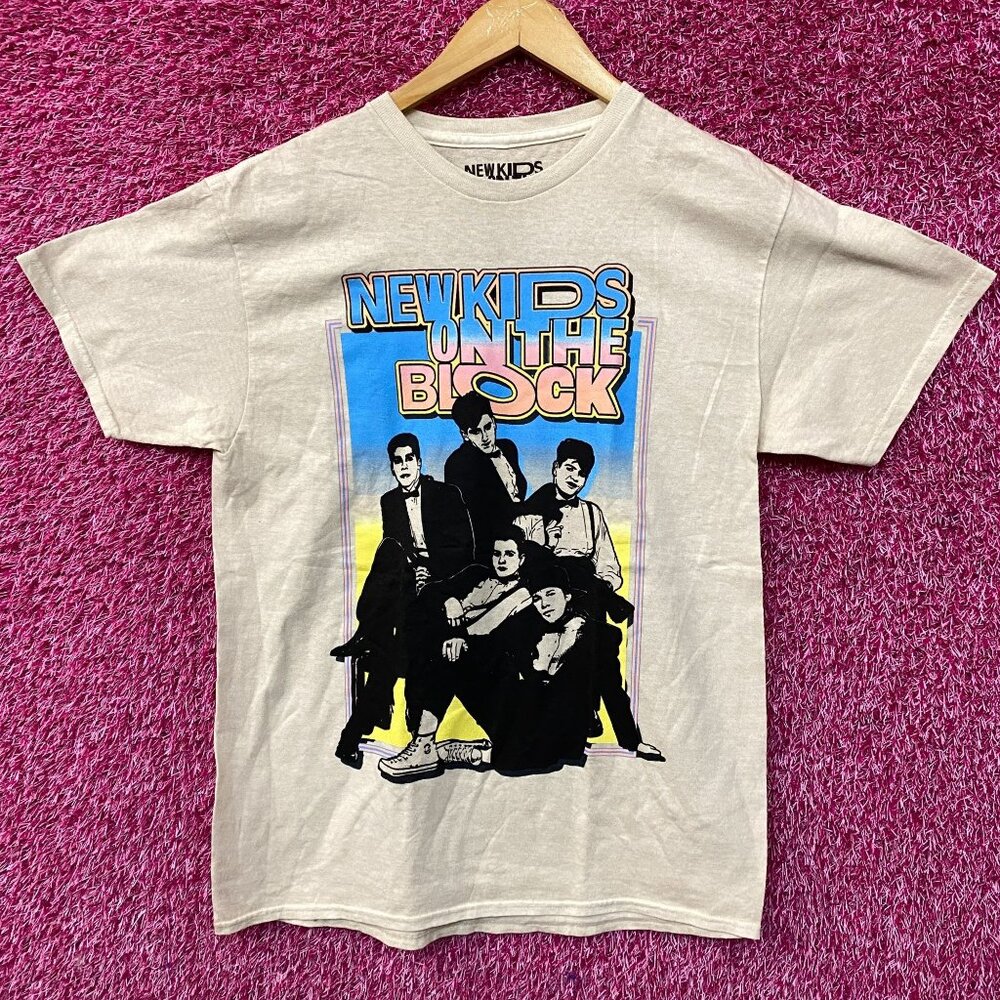 New Kids On The Block Vintage-Style Graphic T-shirt Medium